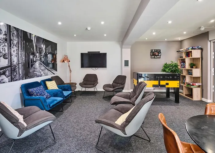 For Students Only Student Roost The Boulevard York